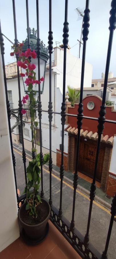 Nerja Apartamento Centro Luaran gambar